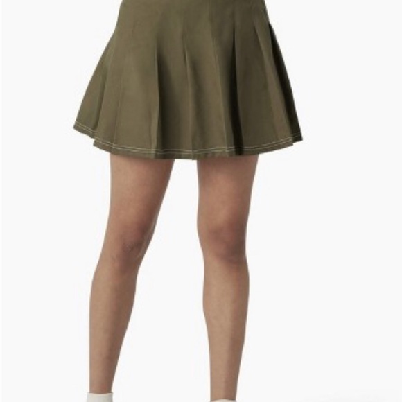 Dickies Women's Military Green‎ Twill Pleated short Skirt size 30/Medium new - Picture 1 of 7